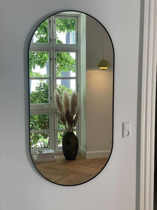 Nyrenoveret Charmerende Lejlighed I Odense C! Apartment Екстериор снимка
