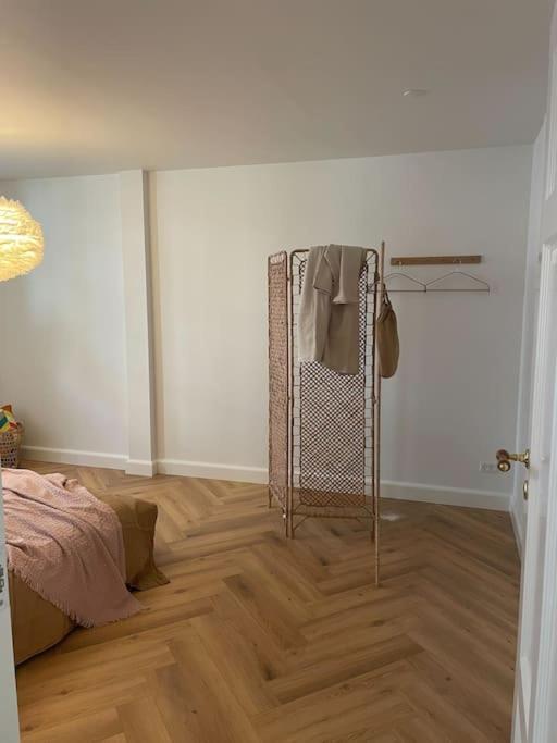 Nyrenoveret Charmerende Lejlighed I Odense C! Apartment Екстериор снимка